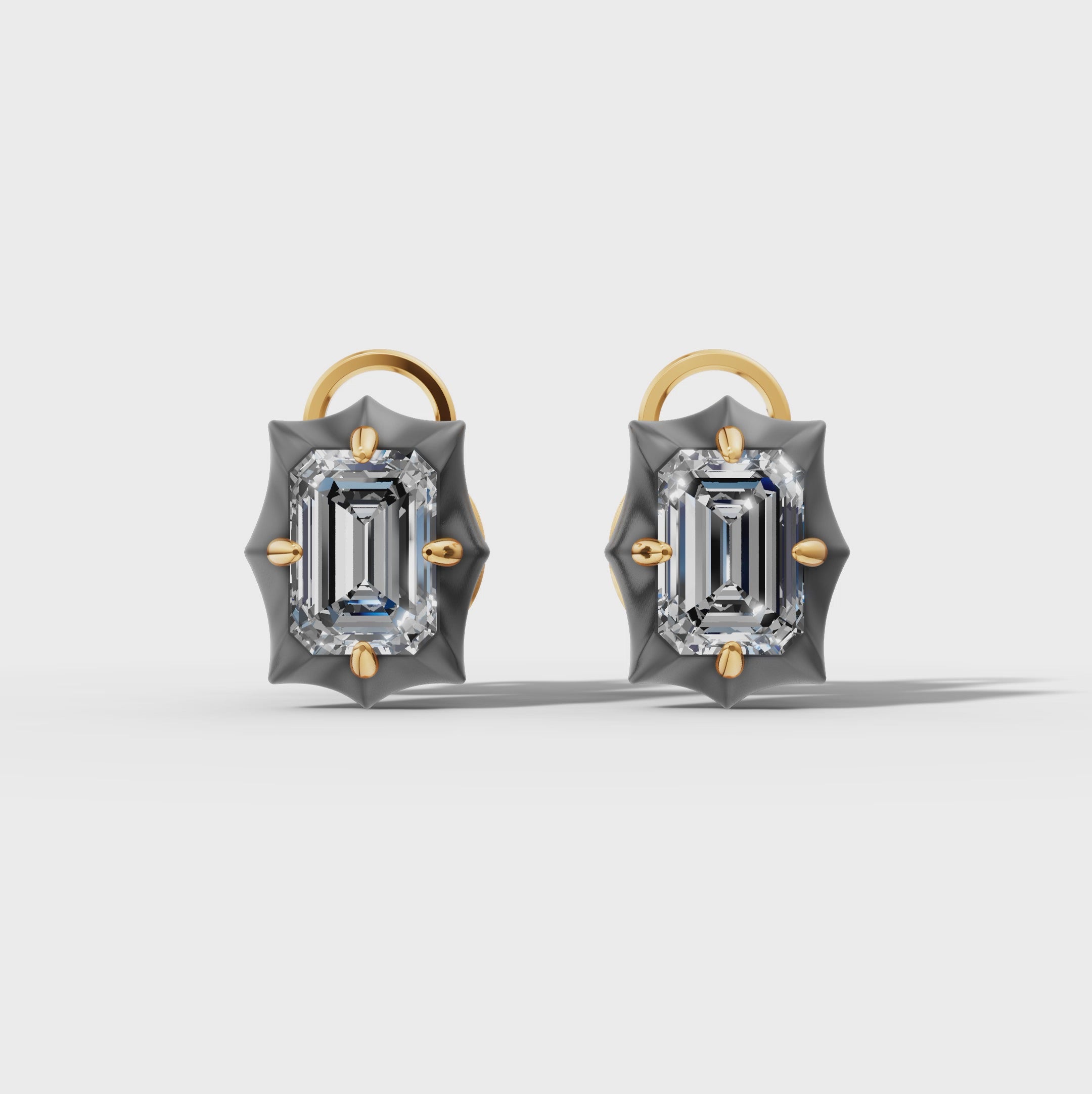 Étoile Emerald Solid Gold Studs