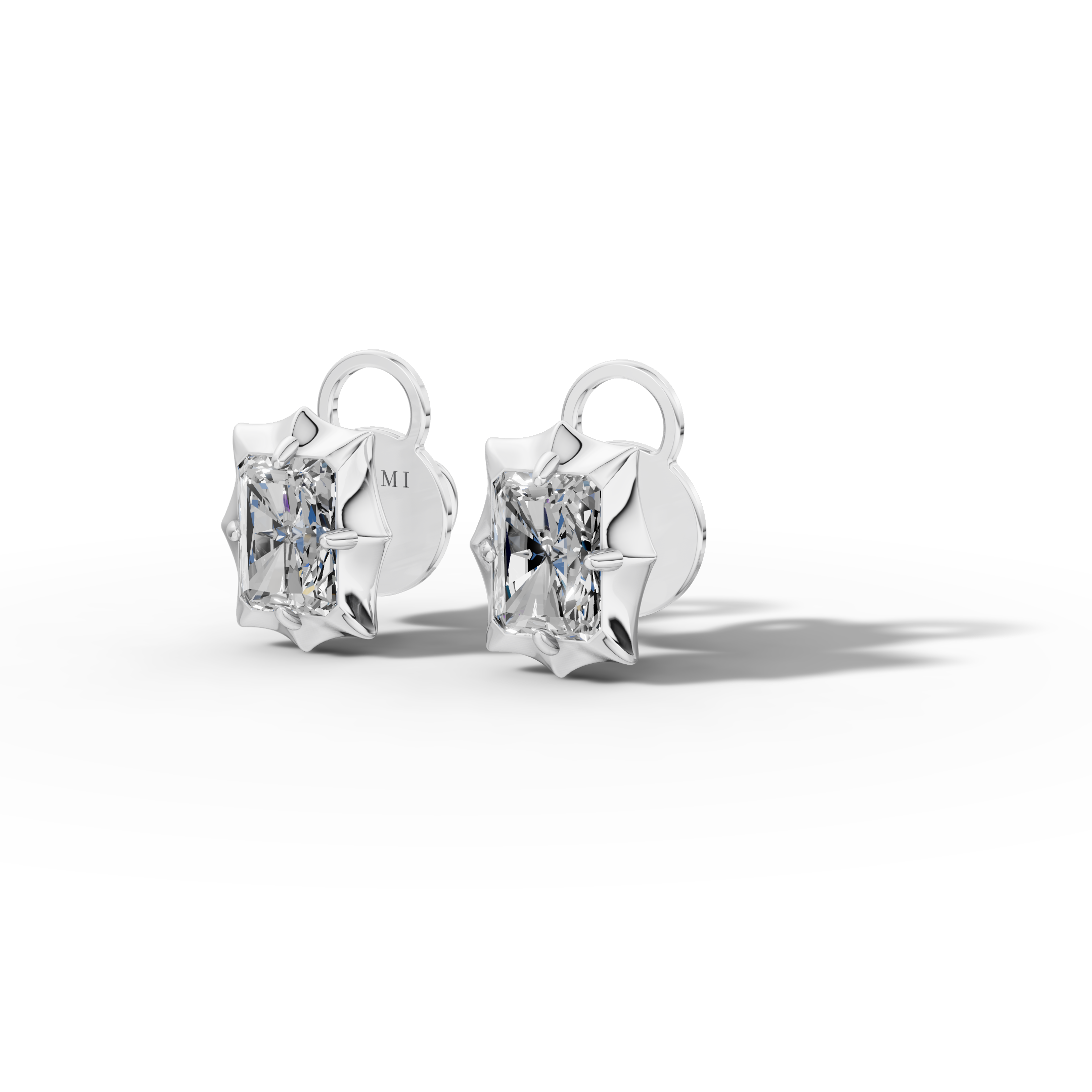 Étoile Radiant Solid Gold Studs